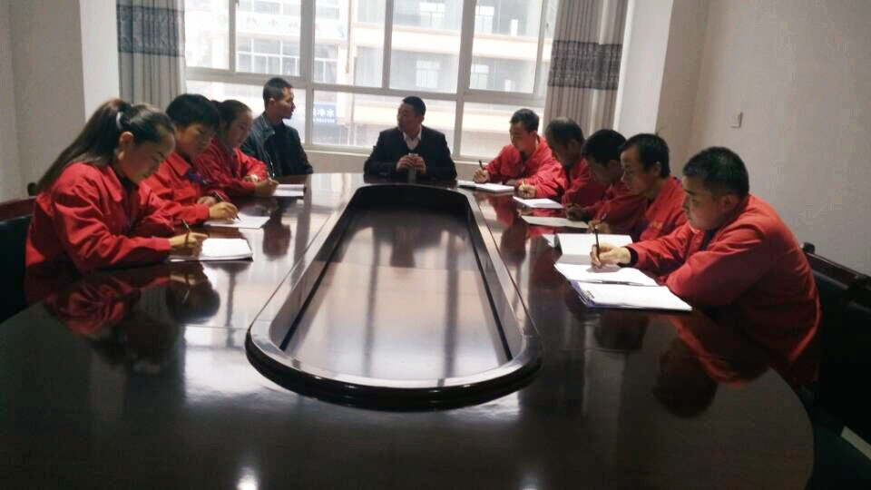 西和成昌分公司积极展开工程质量安全会议